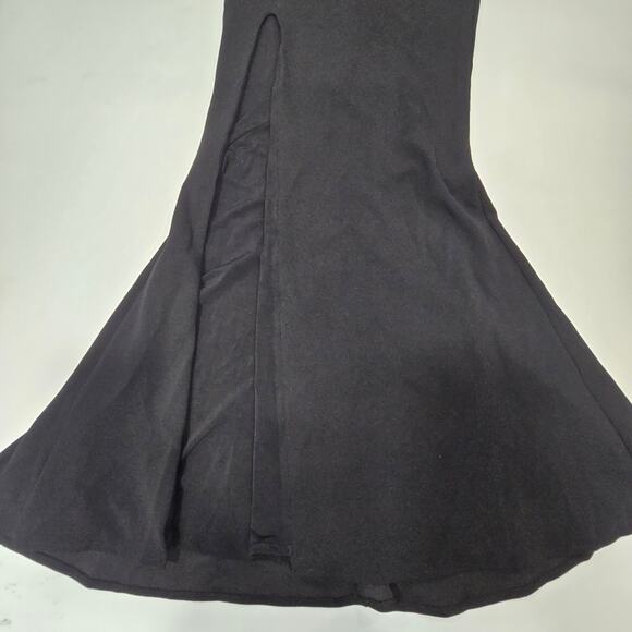 Nookie Jasmine One Shoulder Gown in Black - Picture 3 of 14